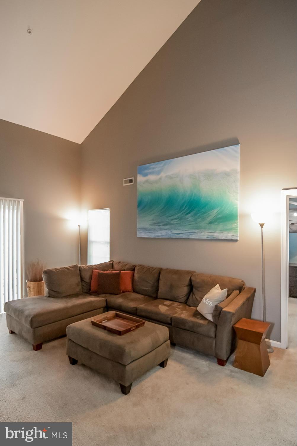 FALLS GABLE - Residential