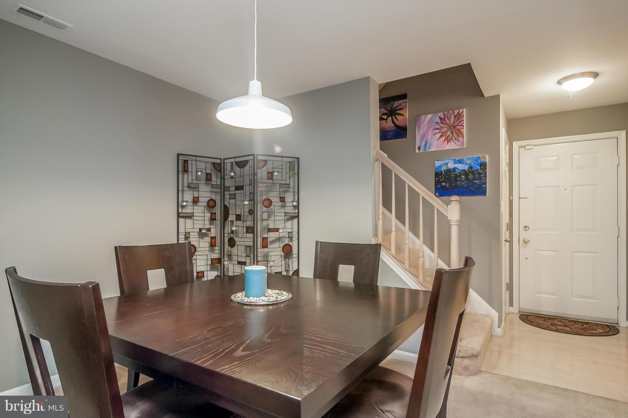 FALLS GABLE - Residential