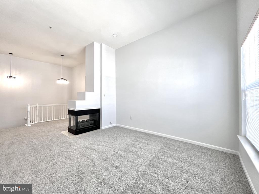 11405 WINDLEAF COURT R-30