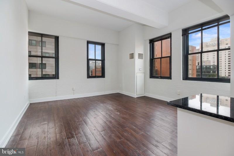 PHILADELPHIA - Residential Lease