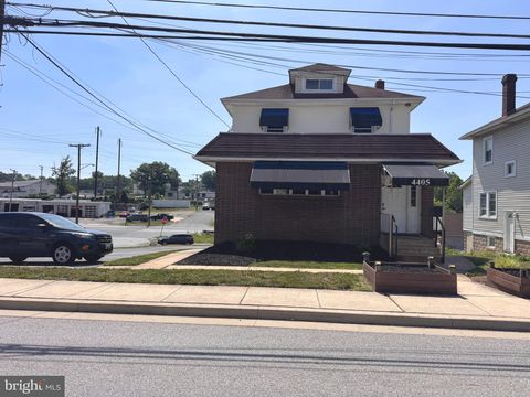 Photo of 4405 Leeds Avenue, BALTIMORE, MD 21229 (MLS # MDBC2168476)