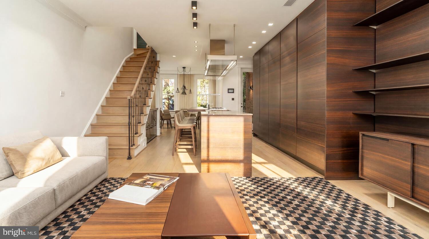 GEORGETOWN - Residential
