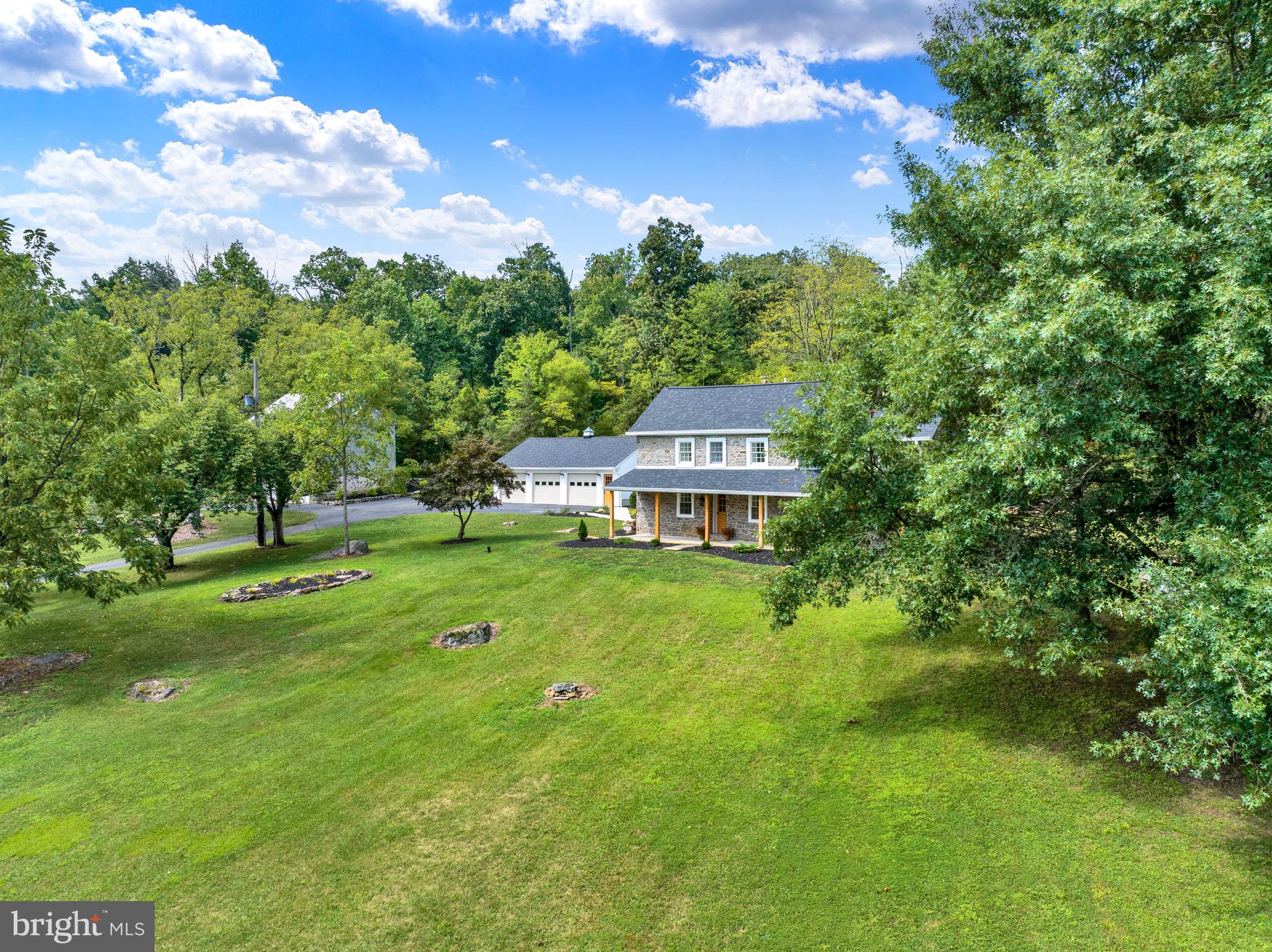 1715 GRAVEL PIKE