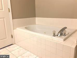 PORTNER HOUSE - Residential Lease