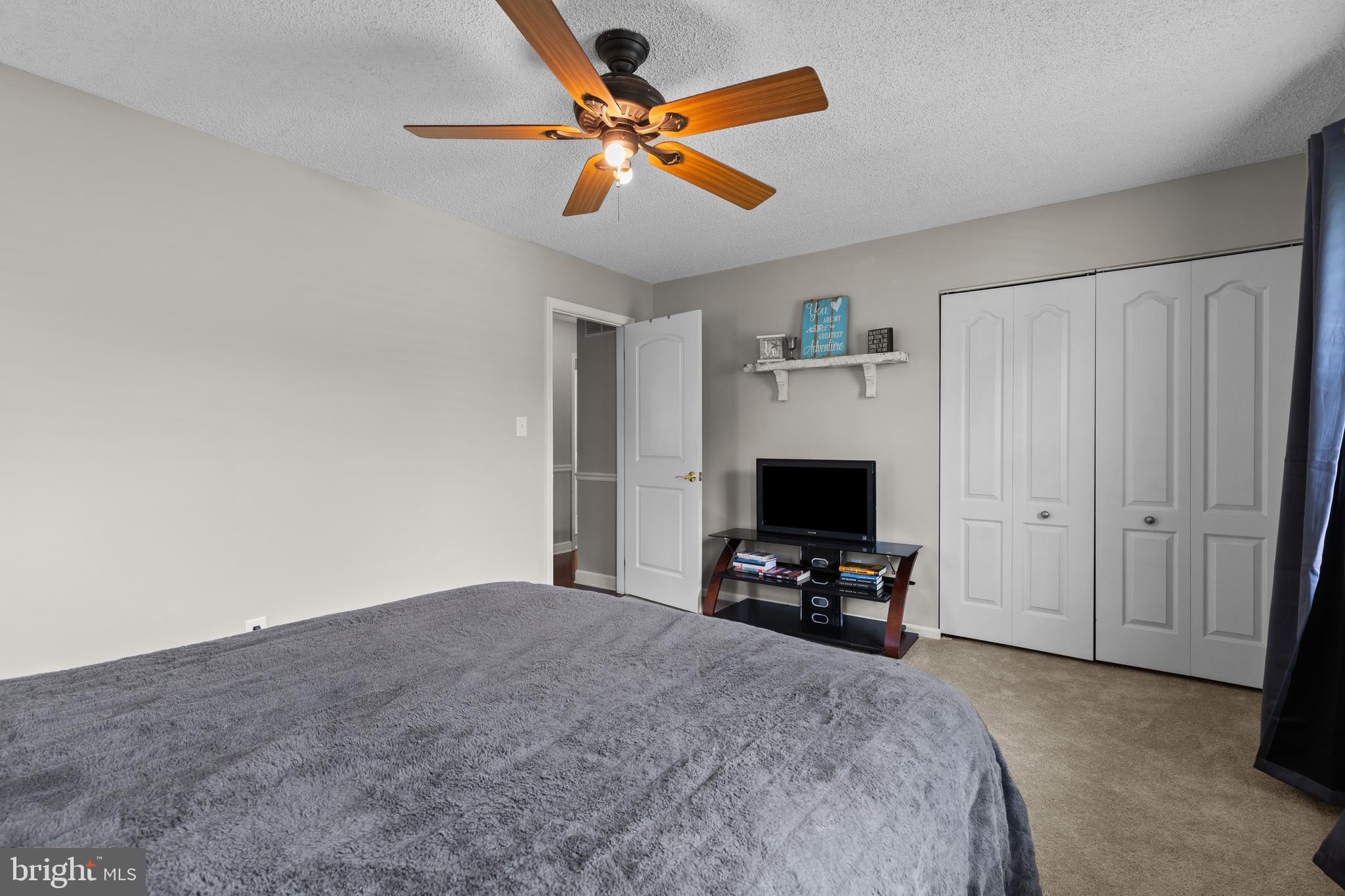 HUNT RIDGE - Residential