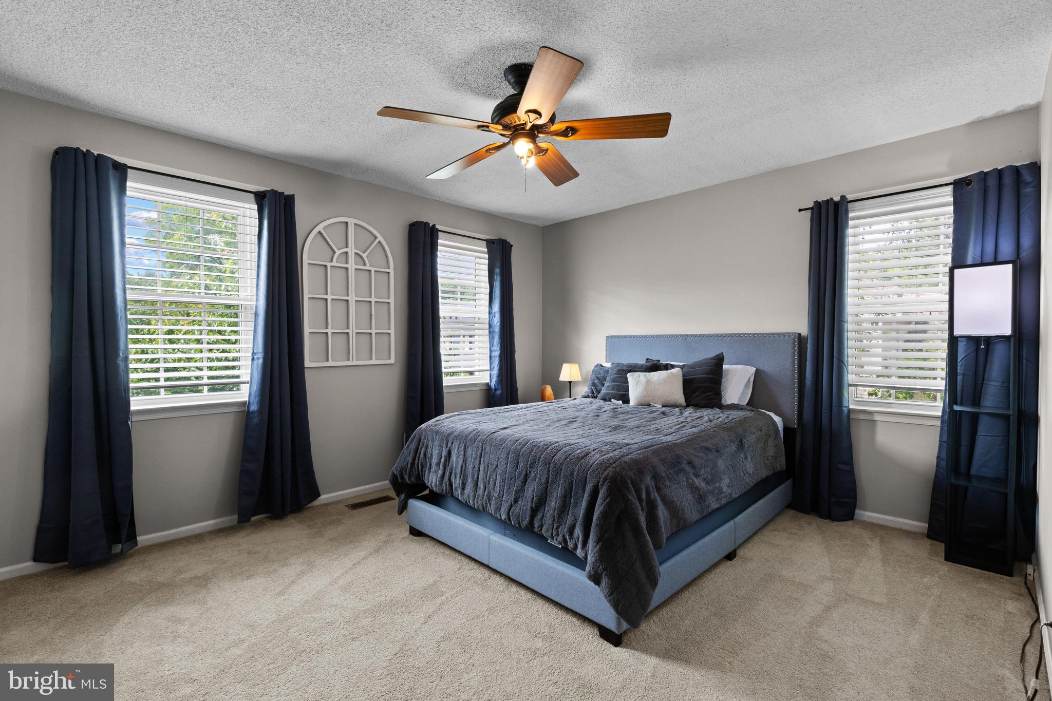 HUNT RIDGE - Residential