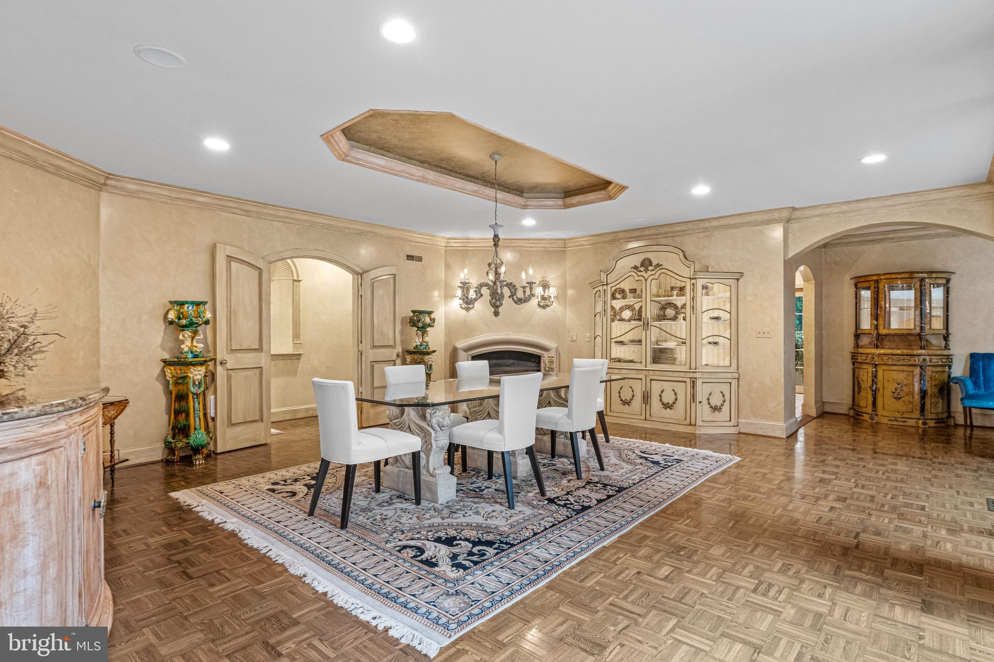 MERION GOLF ESTATES - Residential