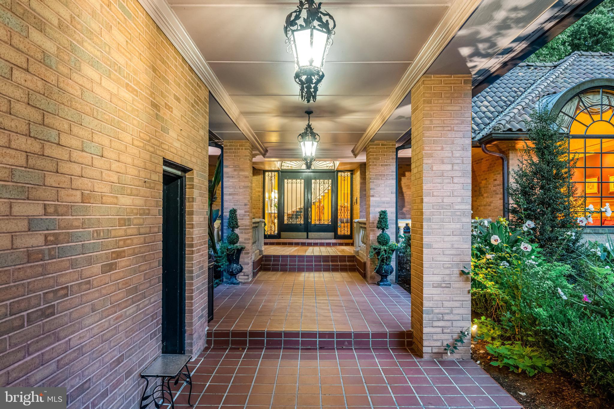 MERION GOLF ESTATES - Residential