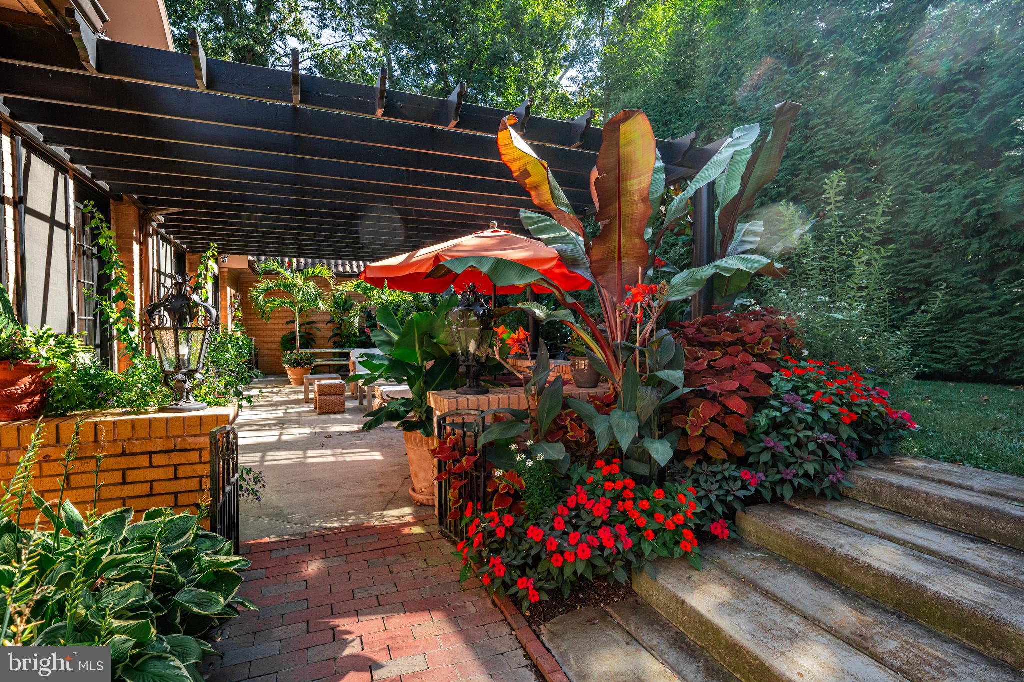 MERION GOLF ESTATES - Residential