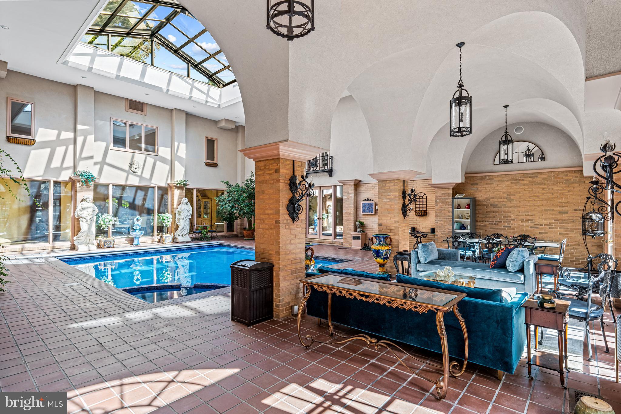 MERION GOLF ESTATES - Residential