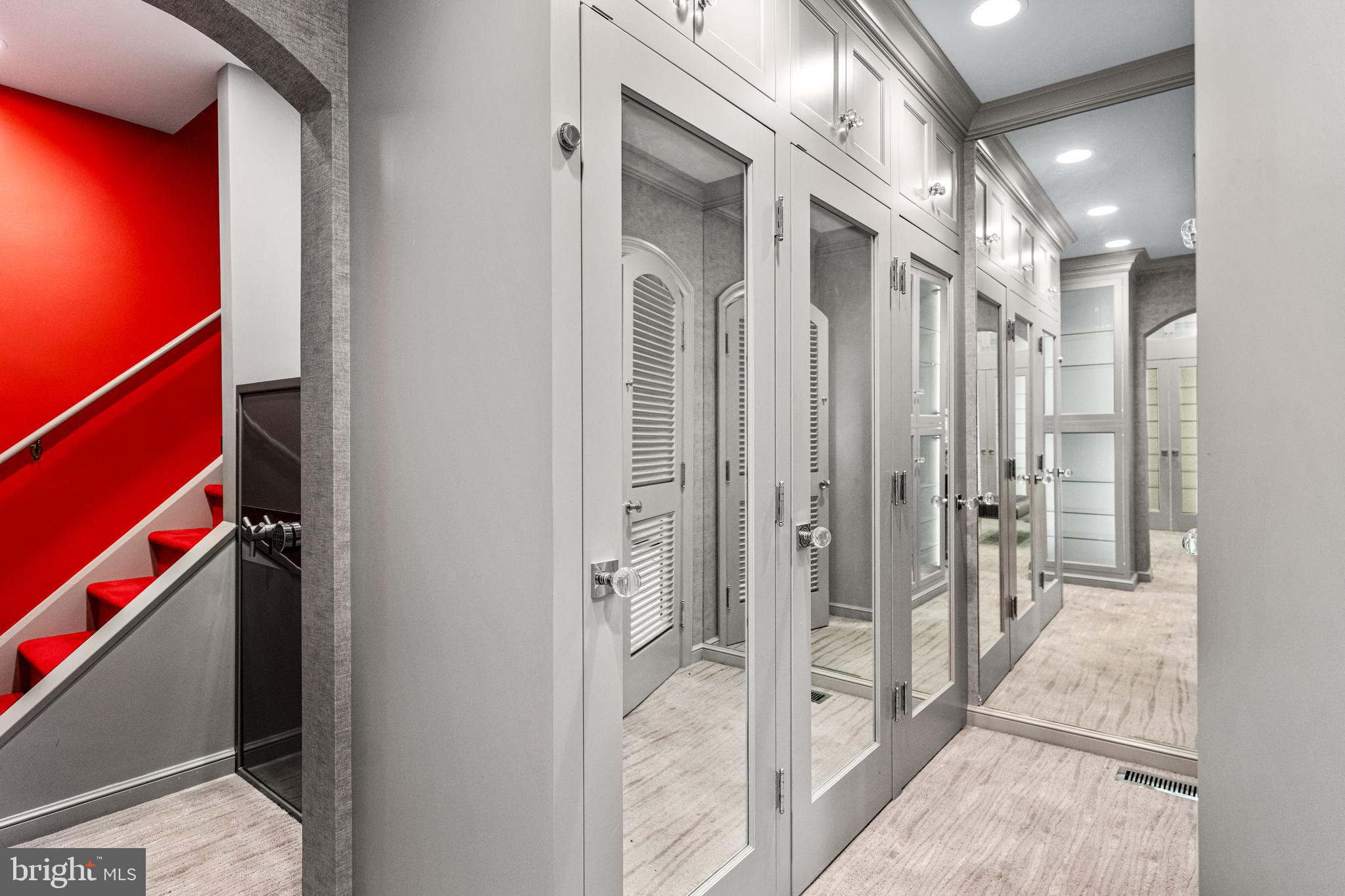 MERION GOLF ESTATES - Residential