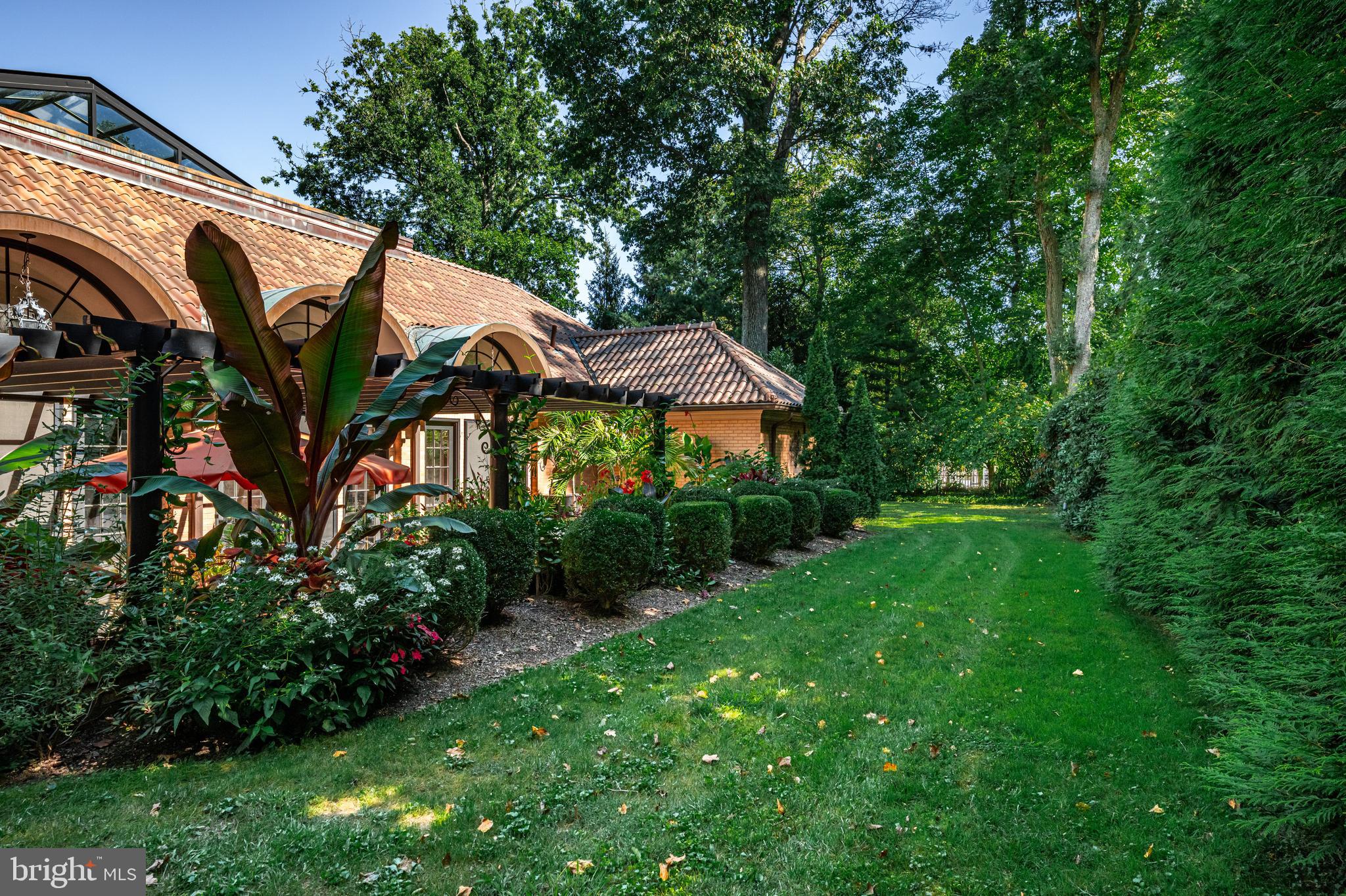 MERION GOLF ESTATES - Residential