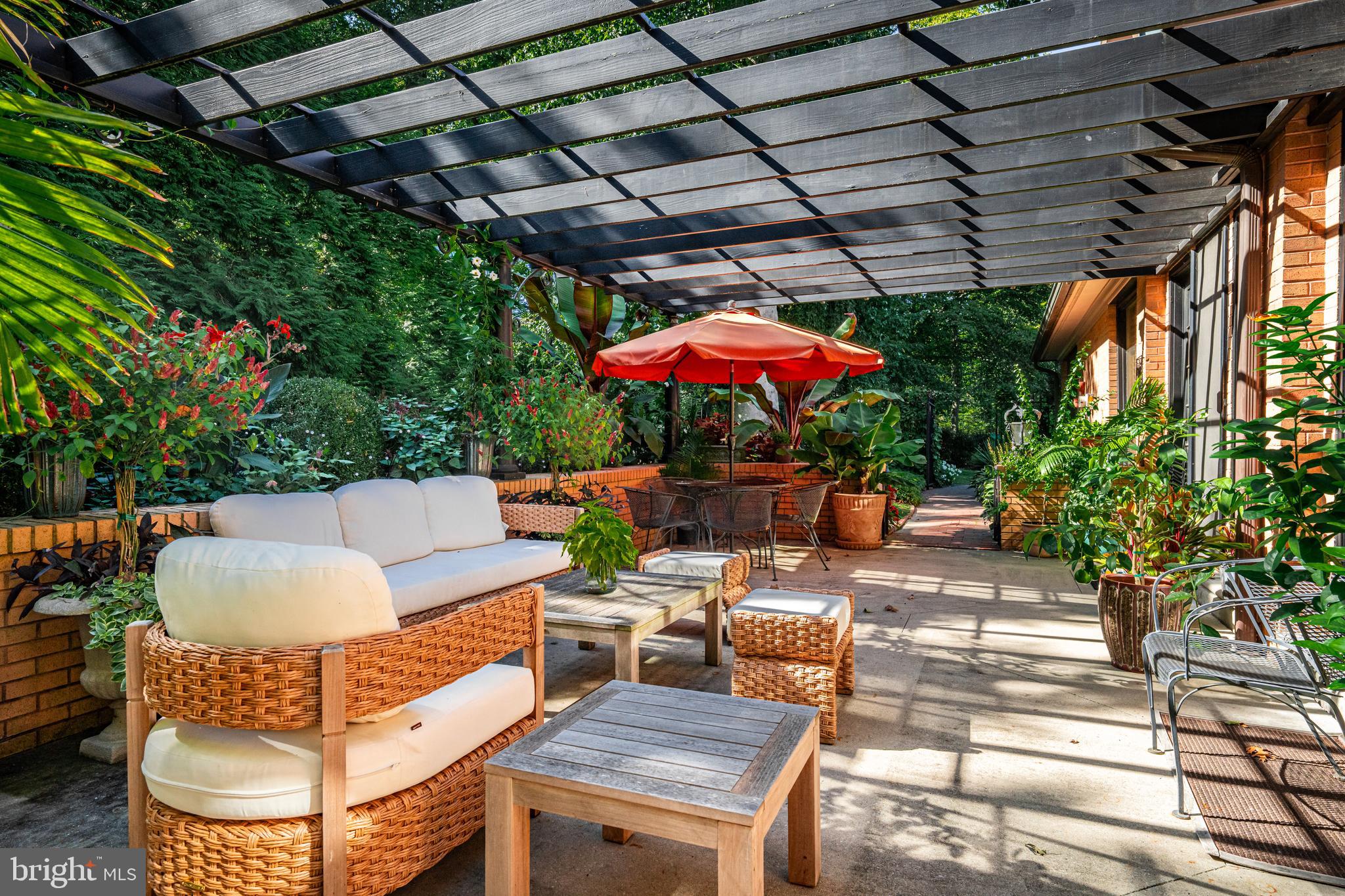 MERION GOLF ESTATES - Residential