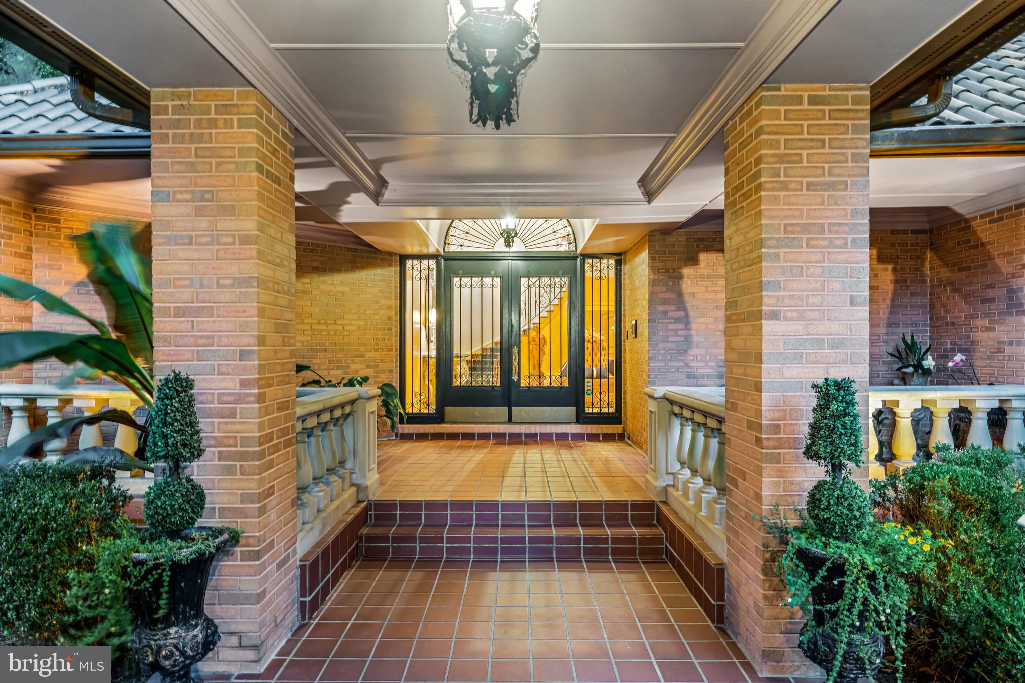 MERION GOLF ESTATES - Residential