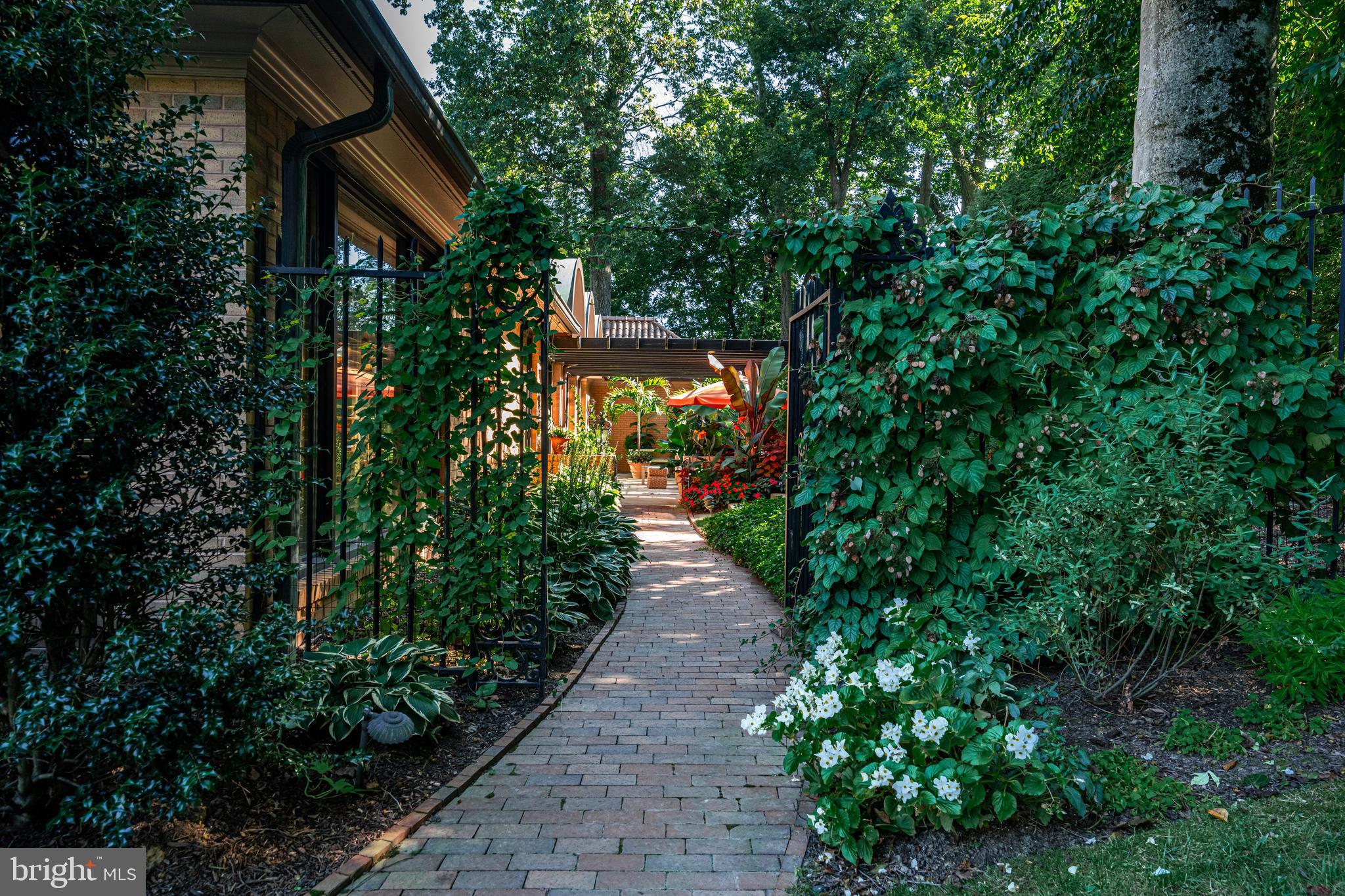 MERION GOLF ESTATES - Residential