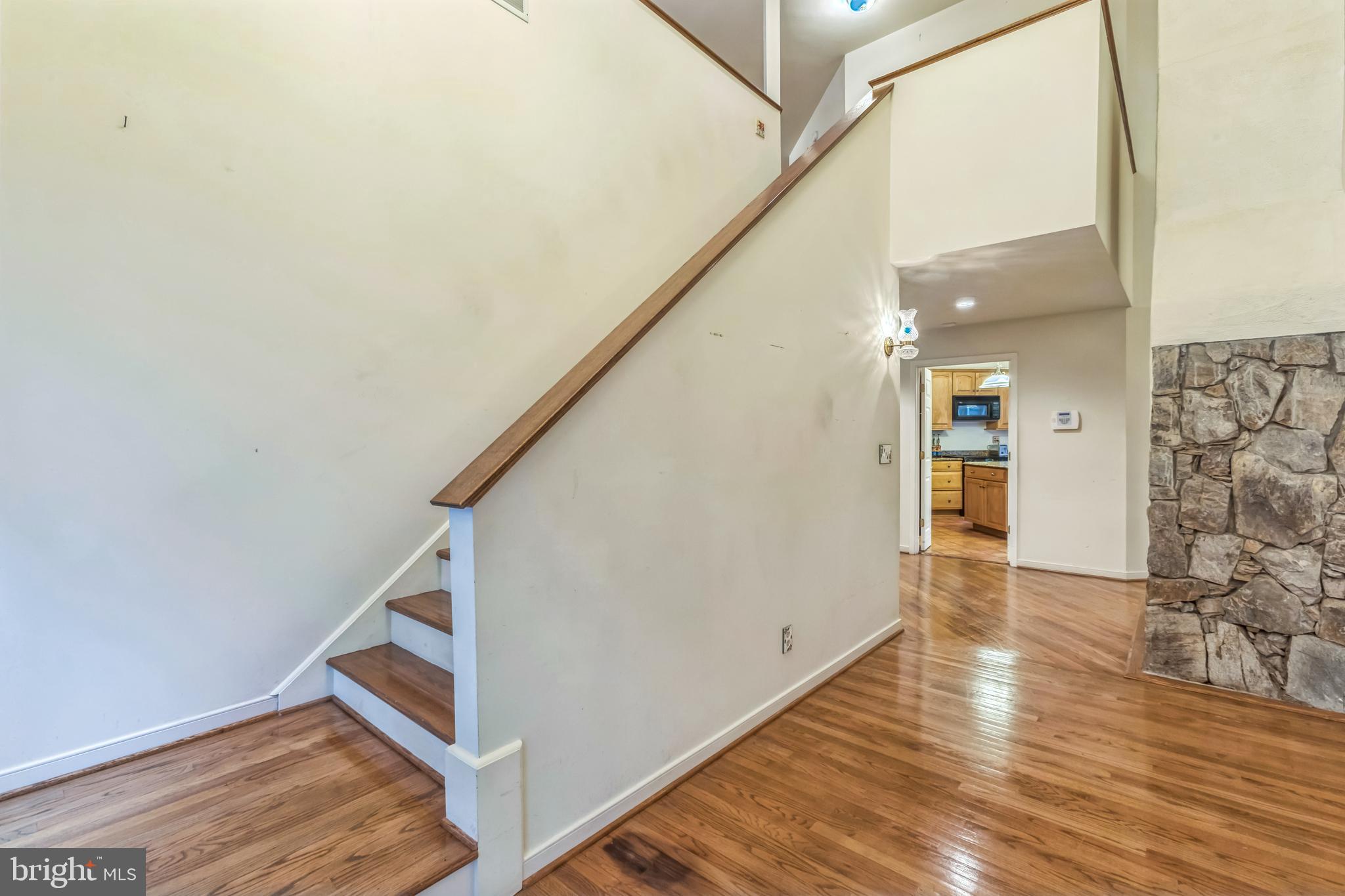 1425 CLEARBROOK LANE
