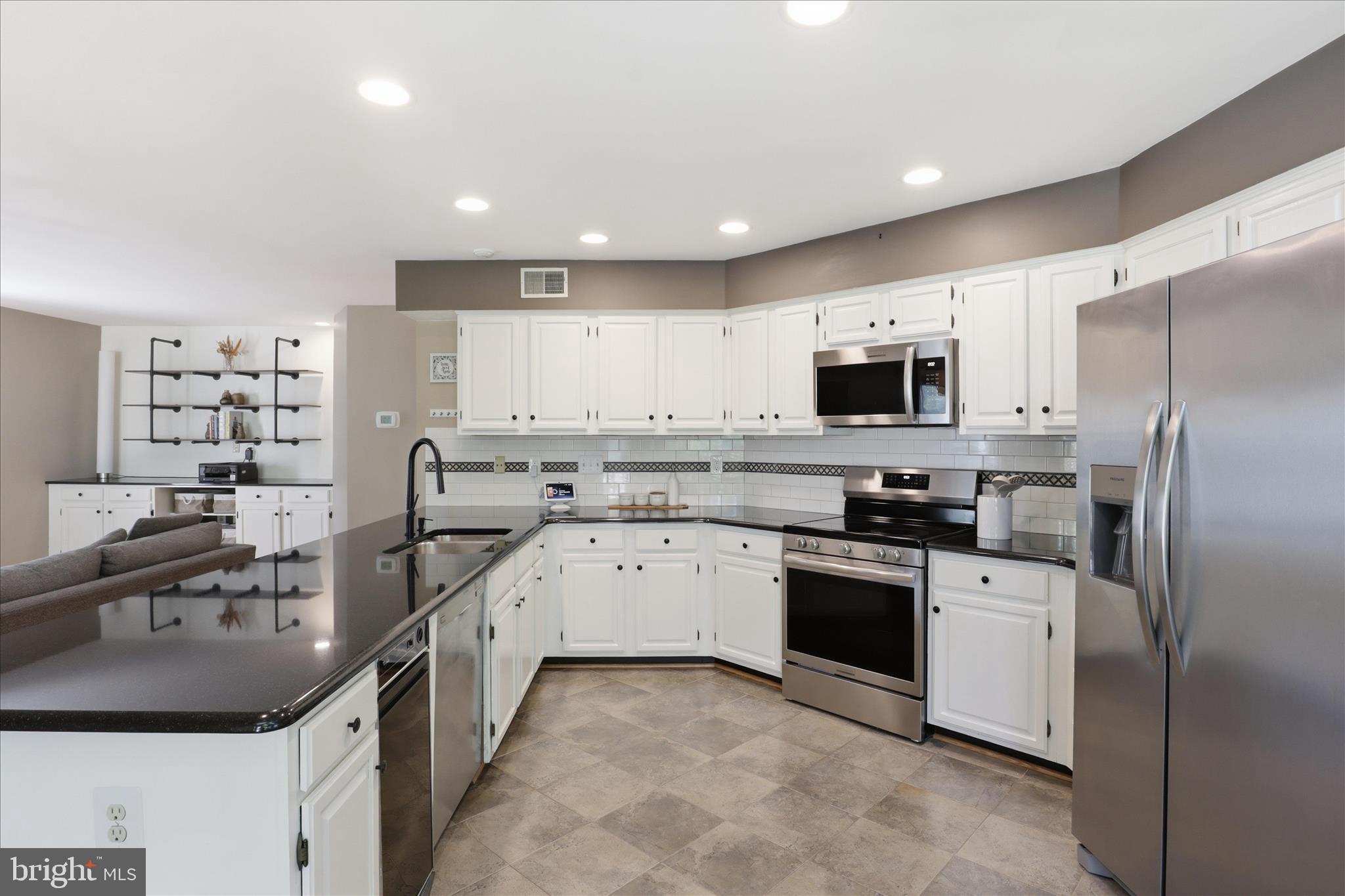 WALNUT HILL ESTATES - Residential