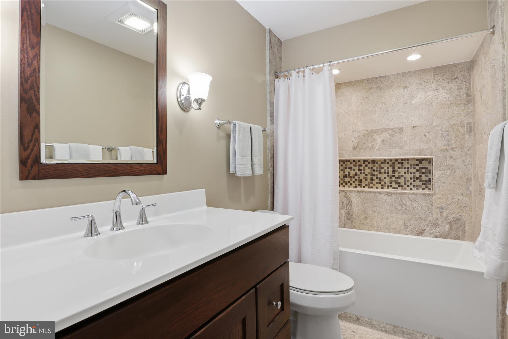 WALNUT HILL ESTATES - Residential