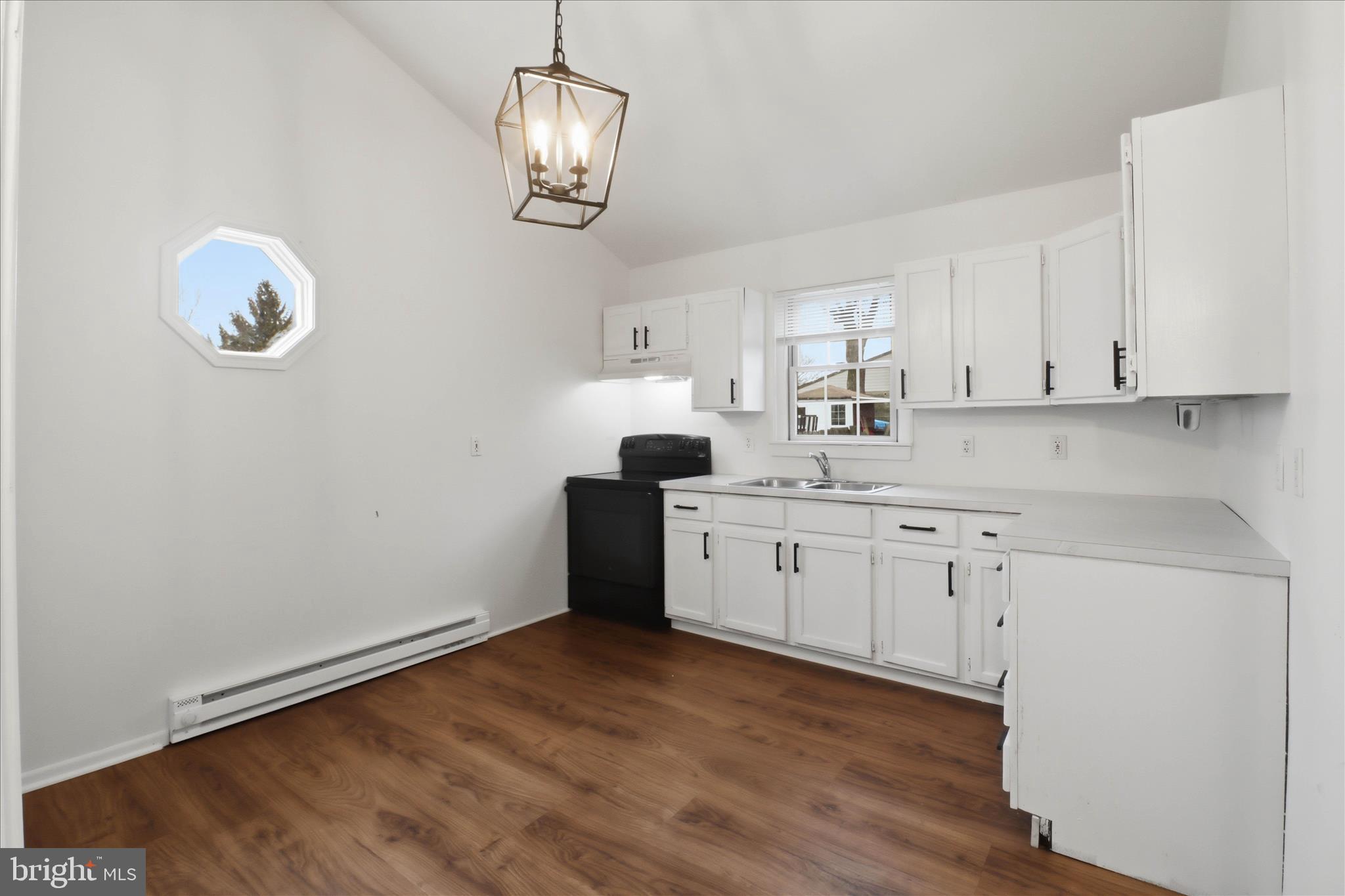 SOWE NEIGHBORHOOD / CABBAGE HILL - Residential