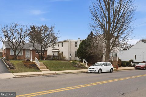 826 SAINT JOSEPH STREET LANCASTER PA 17603