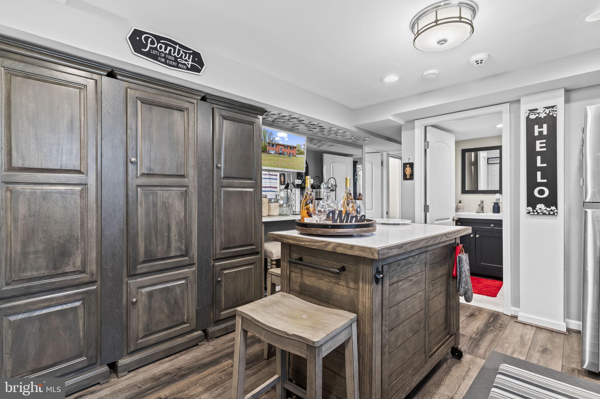 ROSEDALE ESTATES - Residential