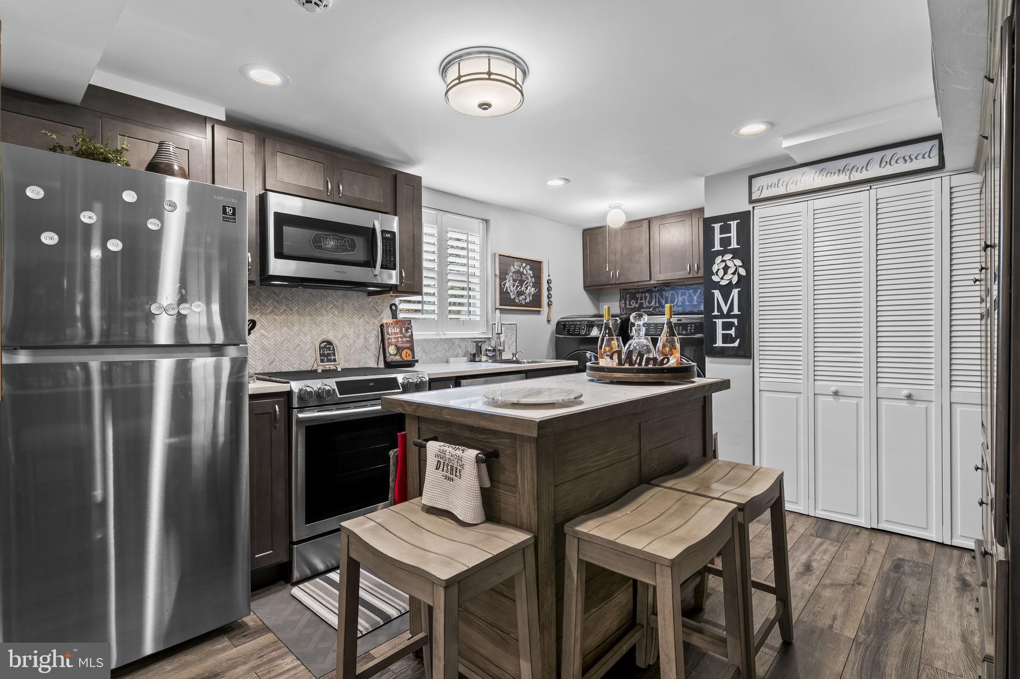 ROSEDALE ESTATES - Residential