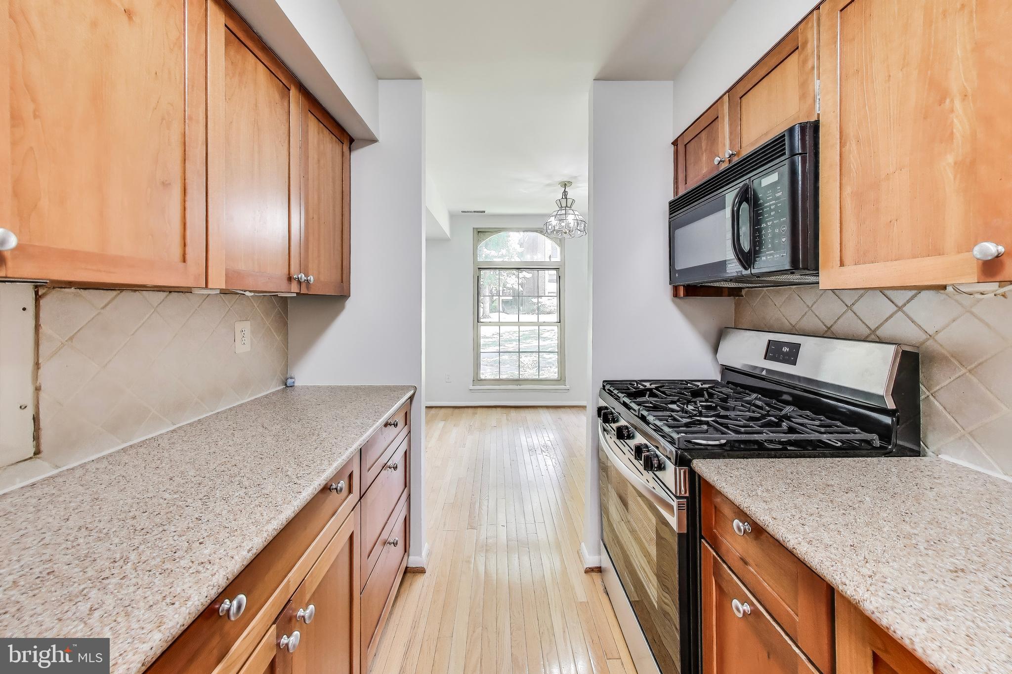 3328 WOODBURN VILLAGE DRIVE 14