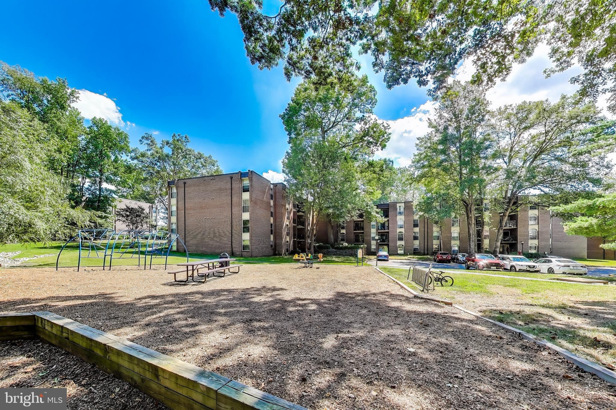 WOODBURN VILLAGE - Residential