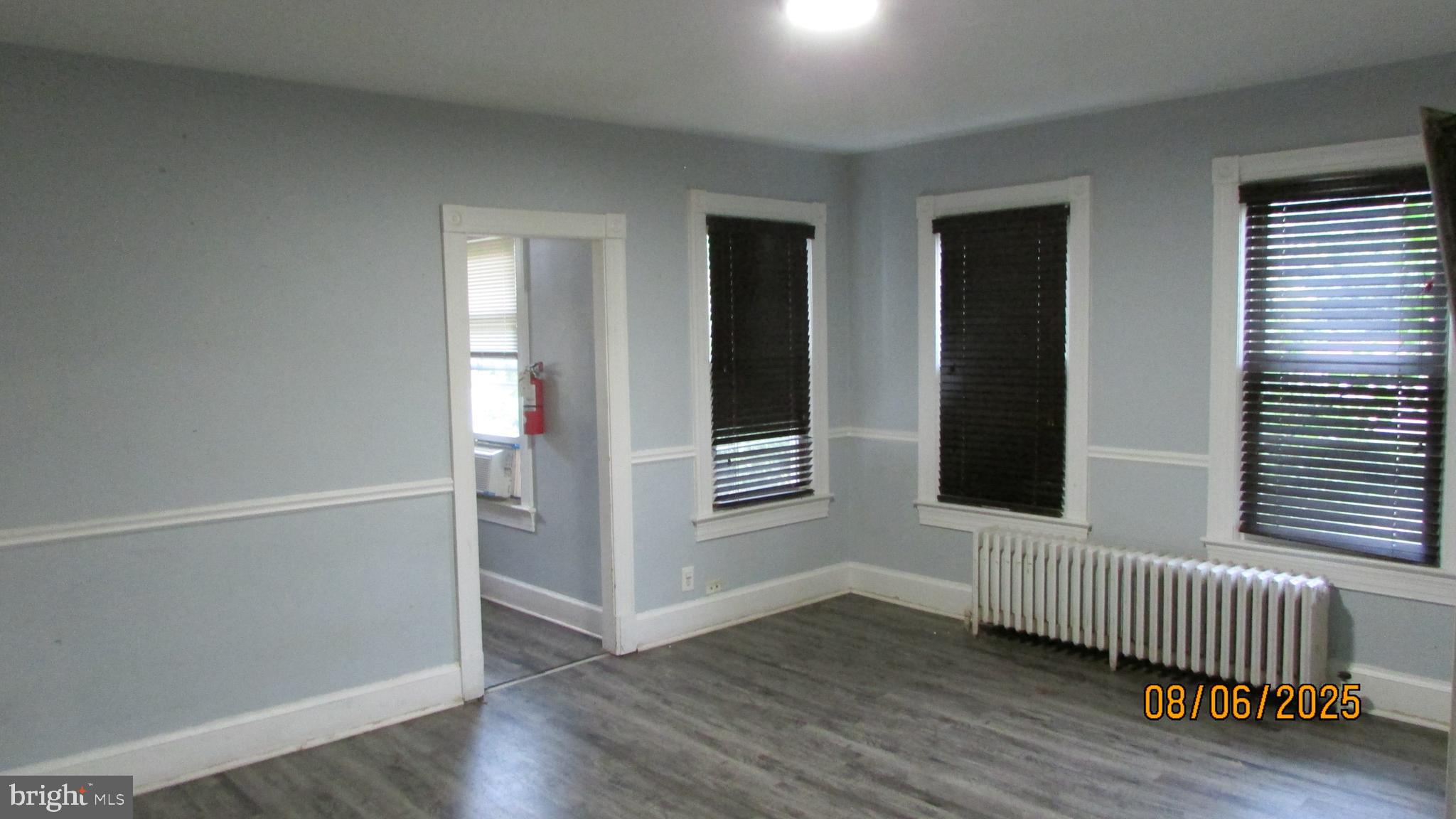 COLLEGE PARK - Residential