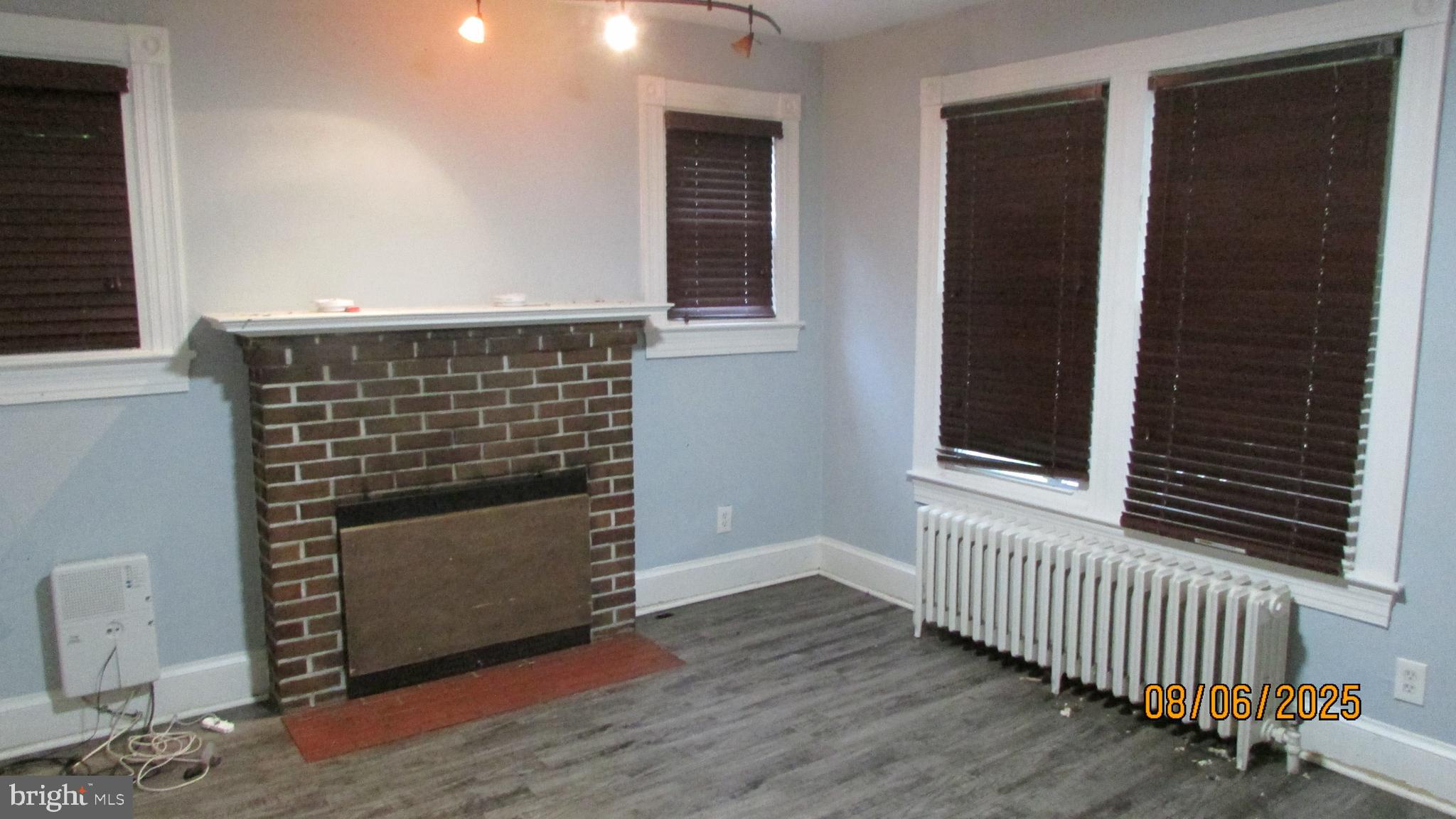 COLLEGE PARK - Residential