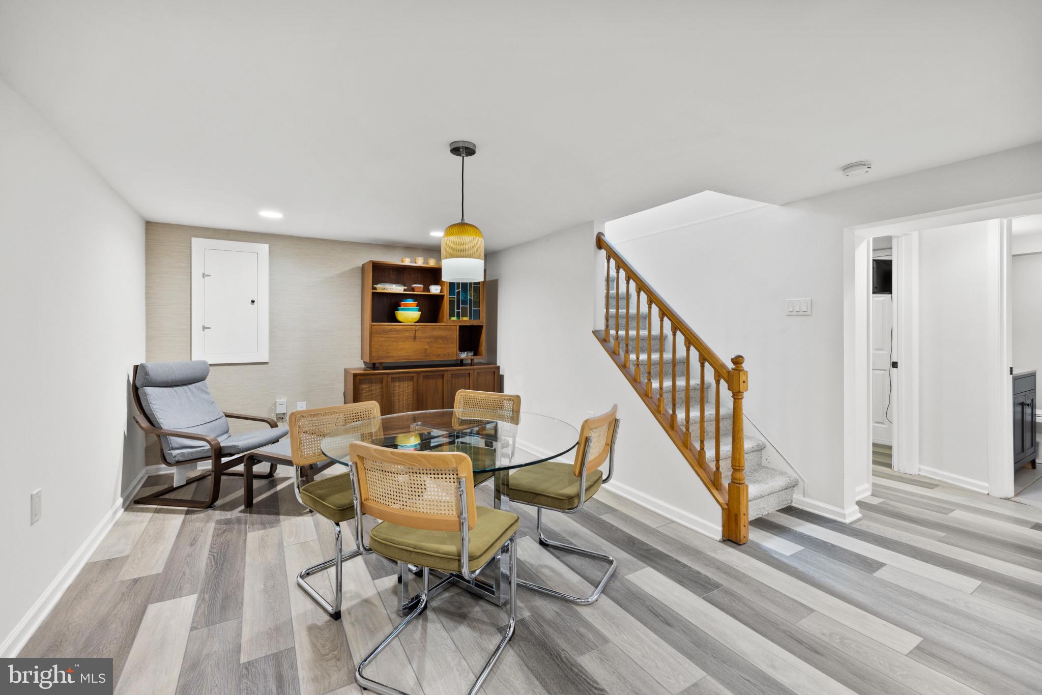 SUNRISE BEACH - Residential