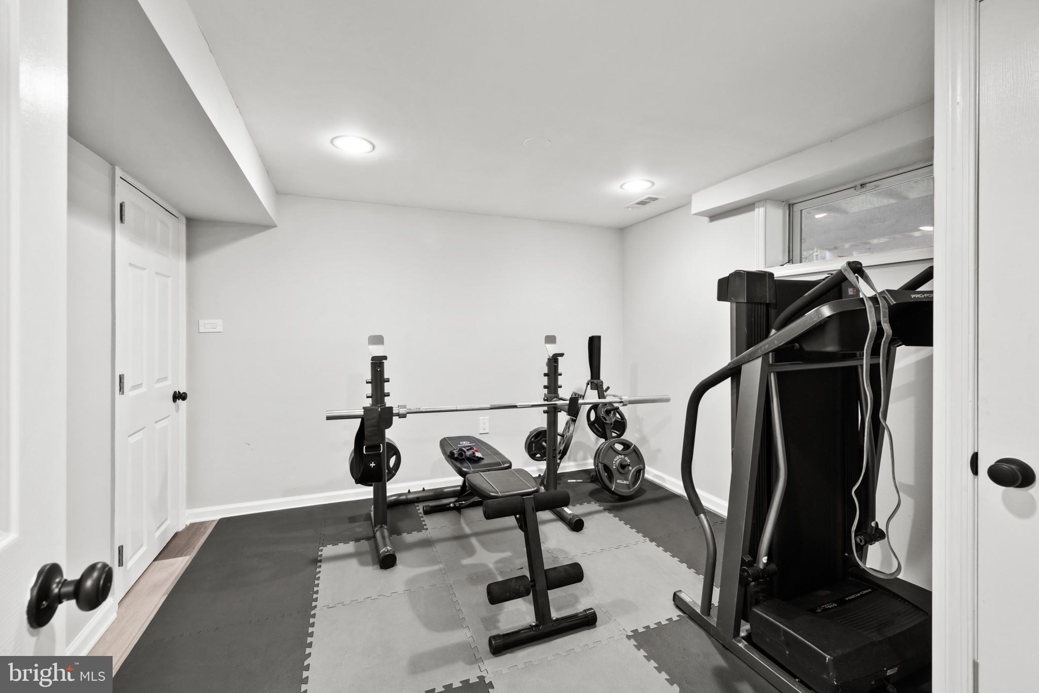 SUNRISE BEACH - Residential