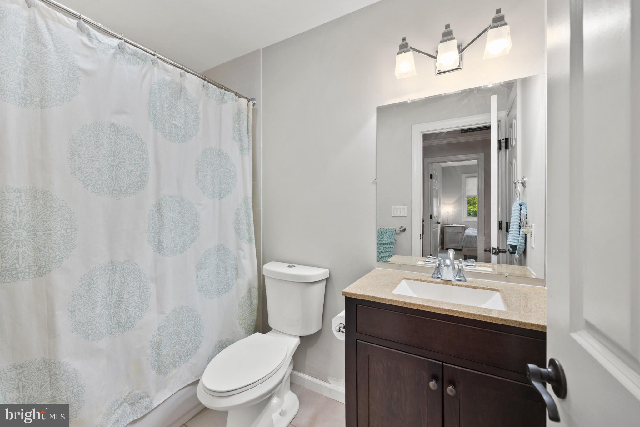 SUNRISE BEACH - Residential