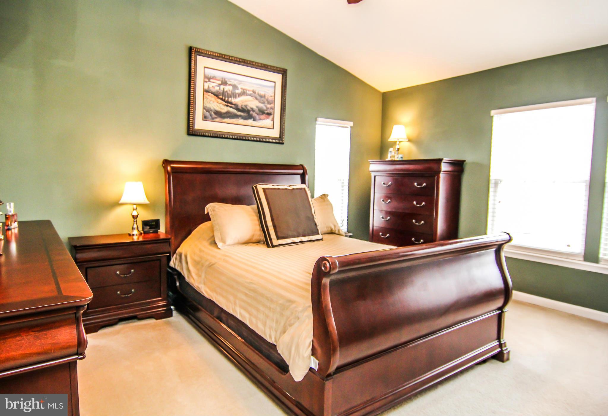 RIDGEFIELD CROSSING - Residential