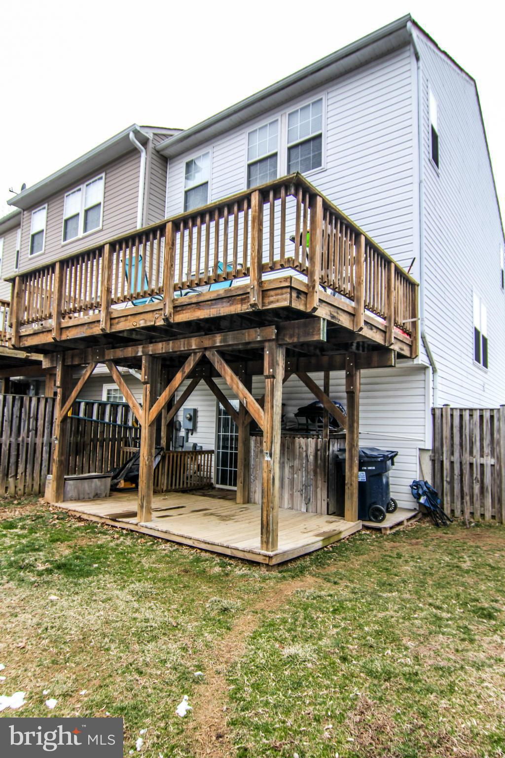 RIDGEFIELD CROSSING - Residential