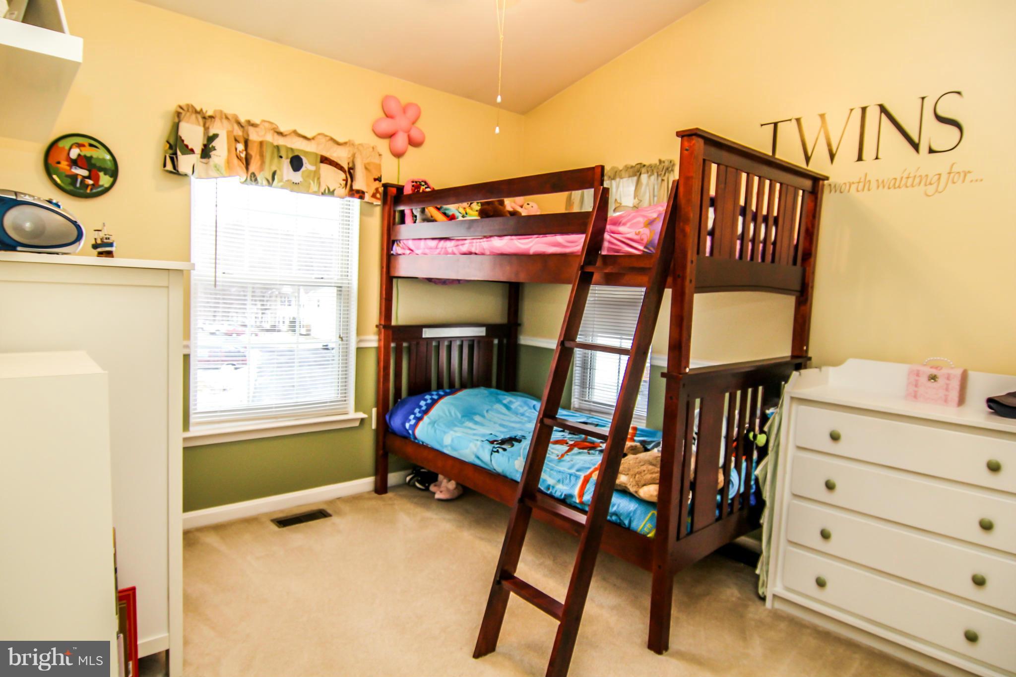 RIDGEFIELD CROSSING - Residential