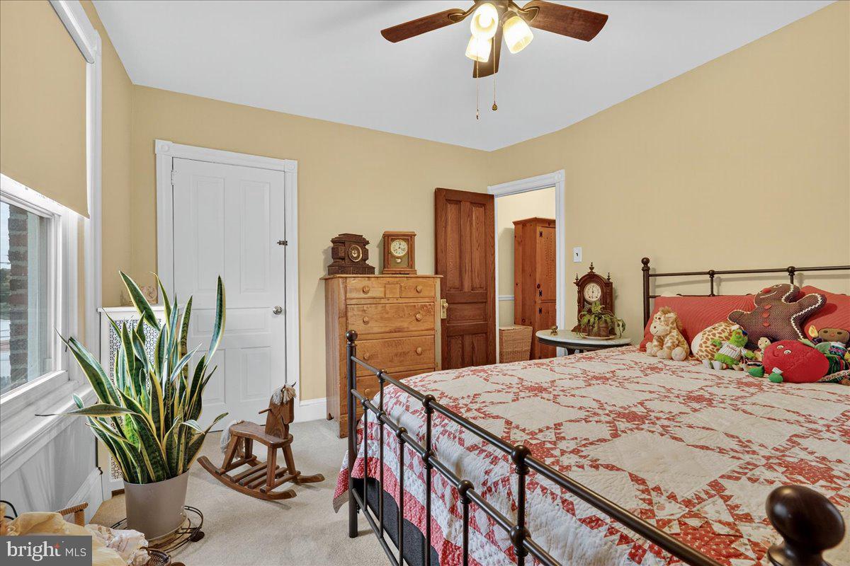 NORRISTOWN - Residential