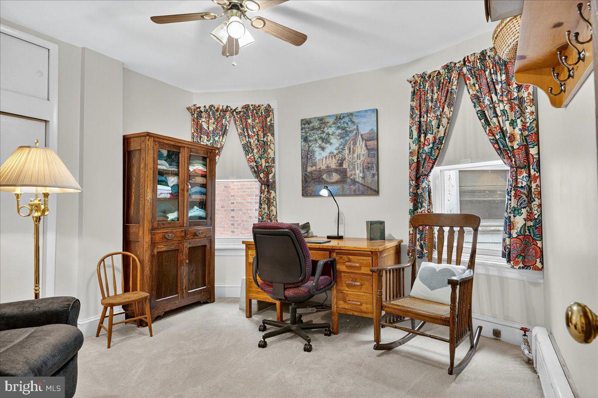 NORRISTOWN - Residential