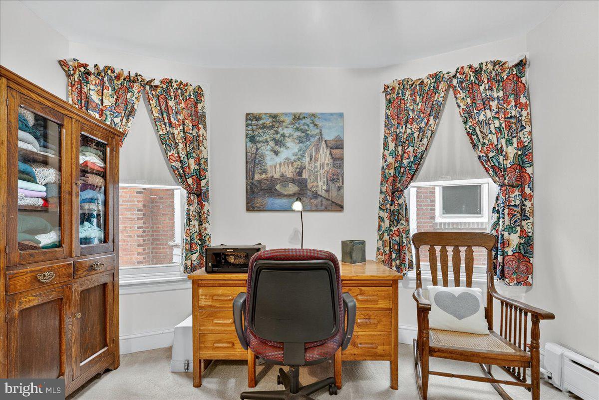 NORRISTOWN - Residential