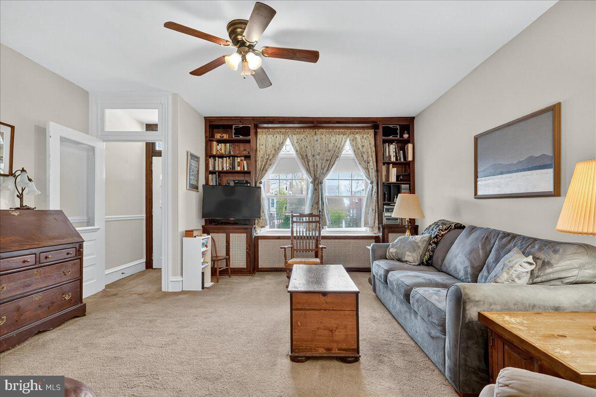 NORRISTOWN - Residential