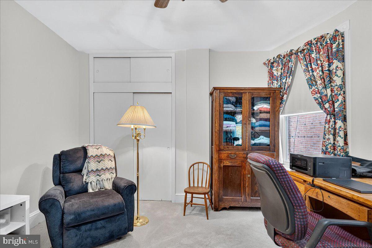 NORRISTOWN - Residential