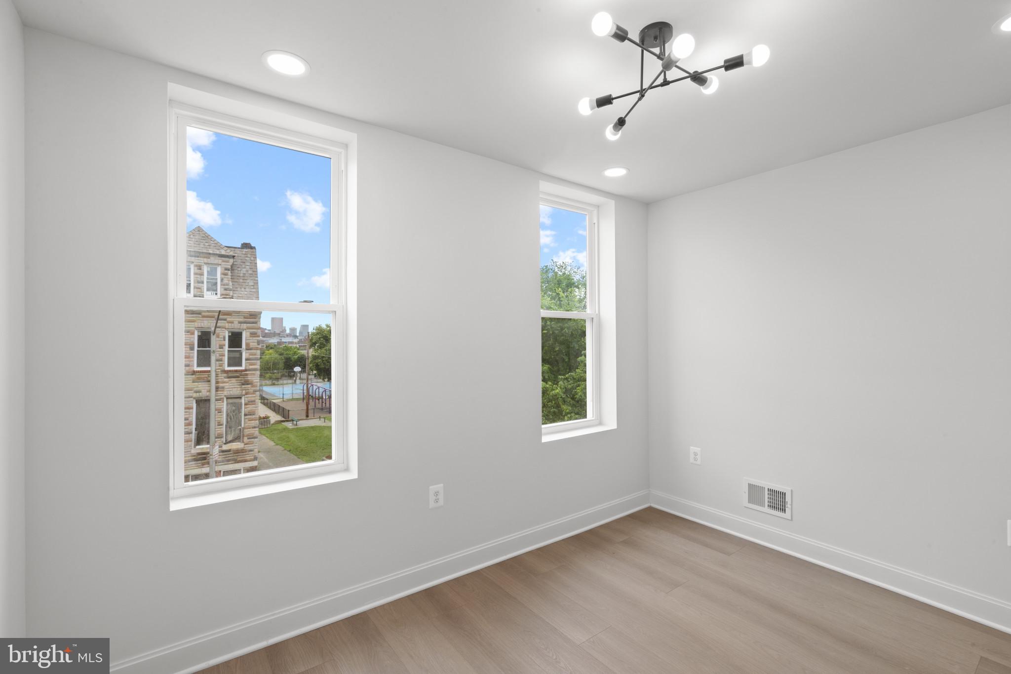 FRANKLIN SQUARE HISTORIC DISTRICT - Residential