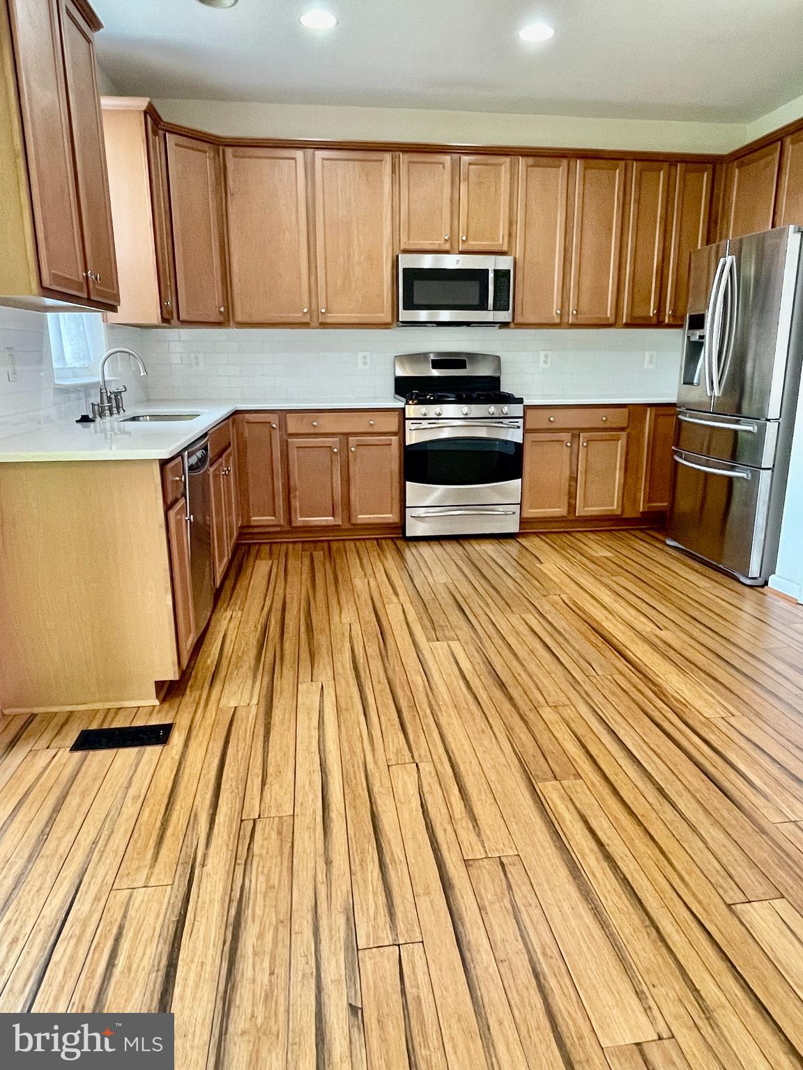 AUSTINS LANDING - Residential Lease