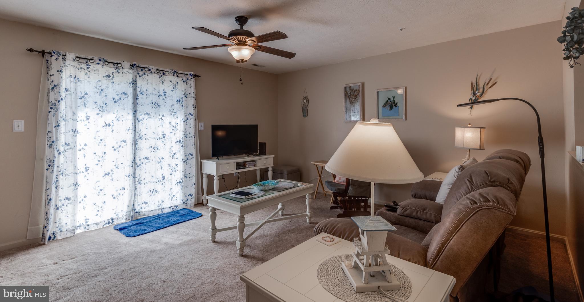 LAUREL GLEN - Residential