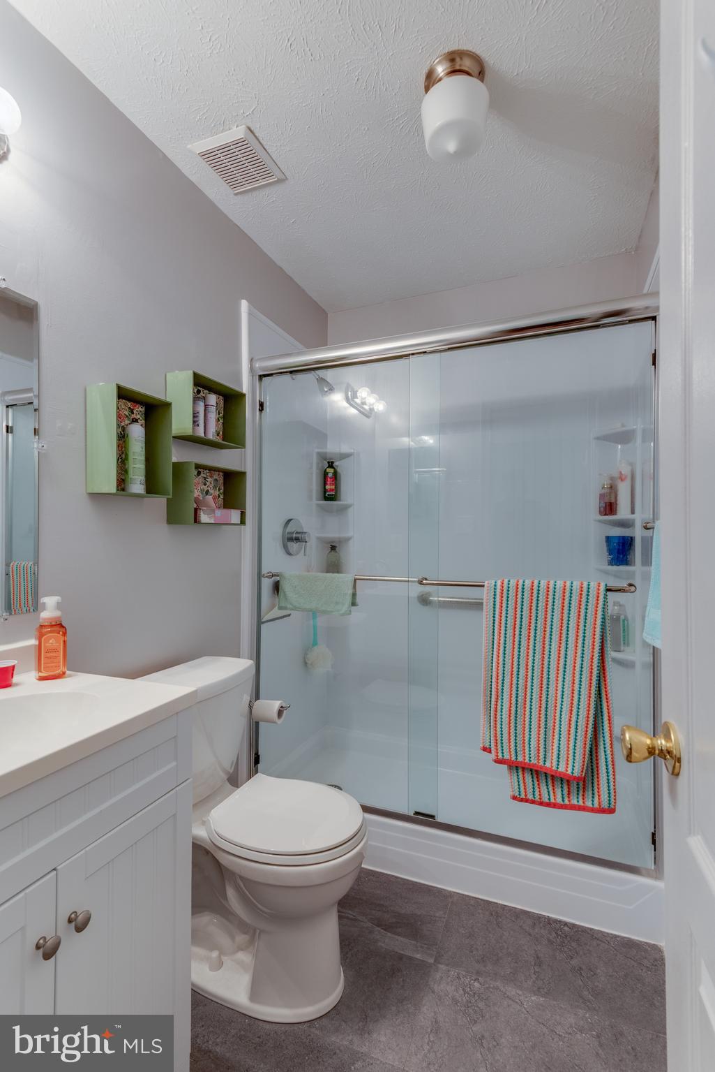 LAUREL GLEN - Residential