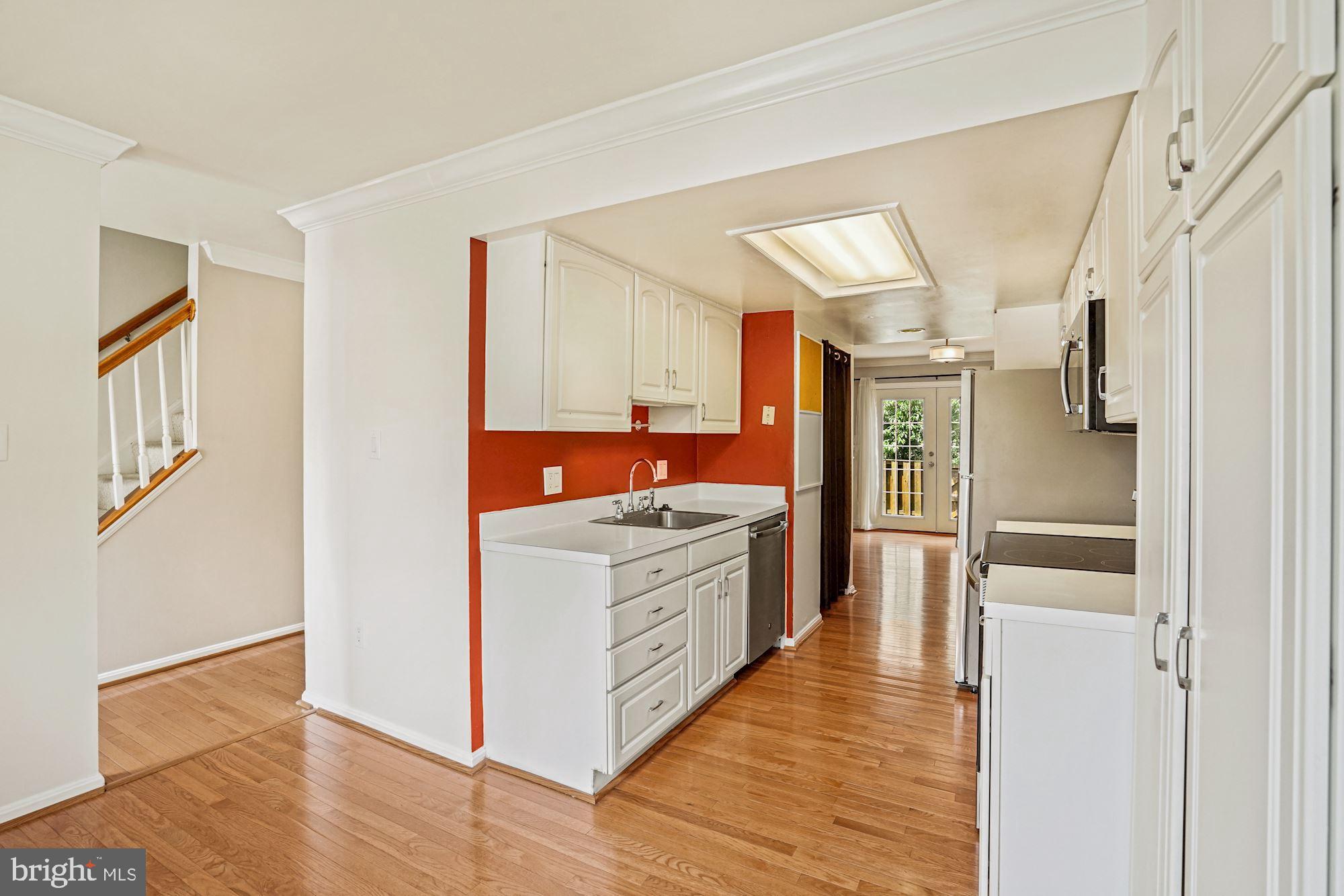 LAKE RIDGE - Residential Lease