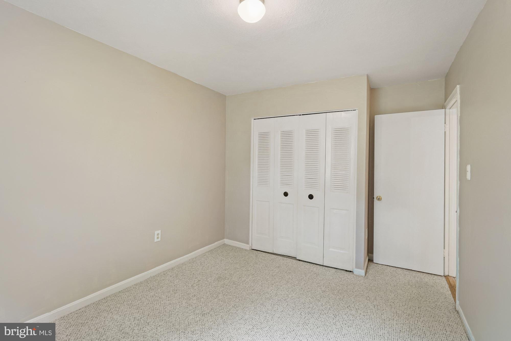 LAKE RIDGE - Residential Lease