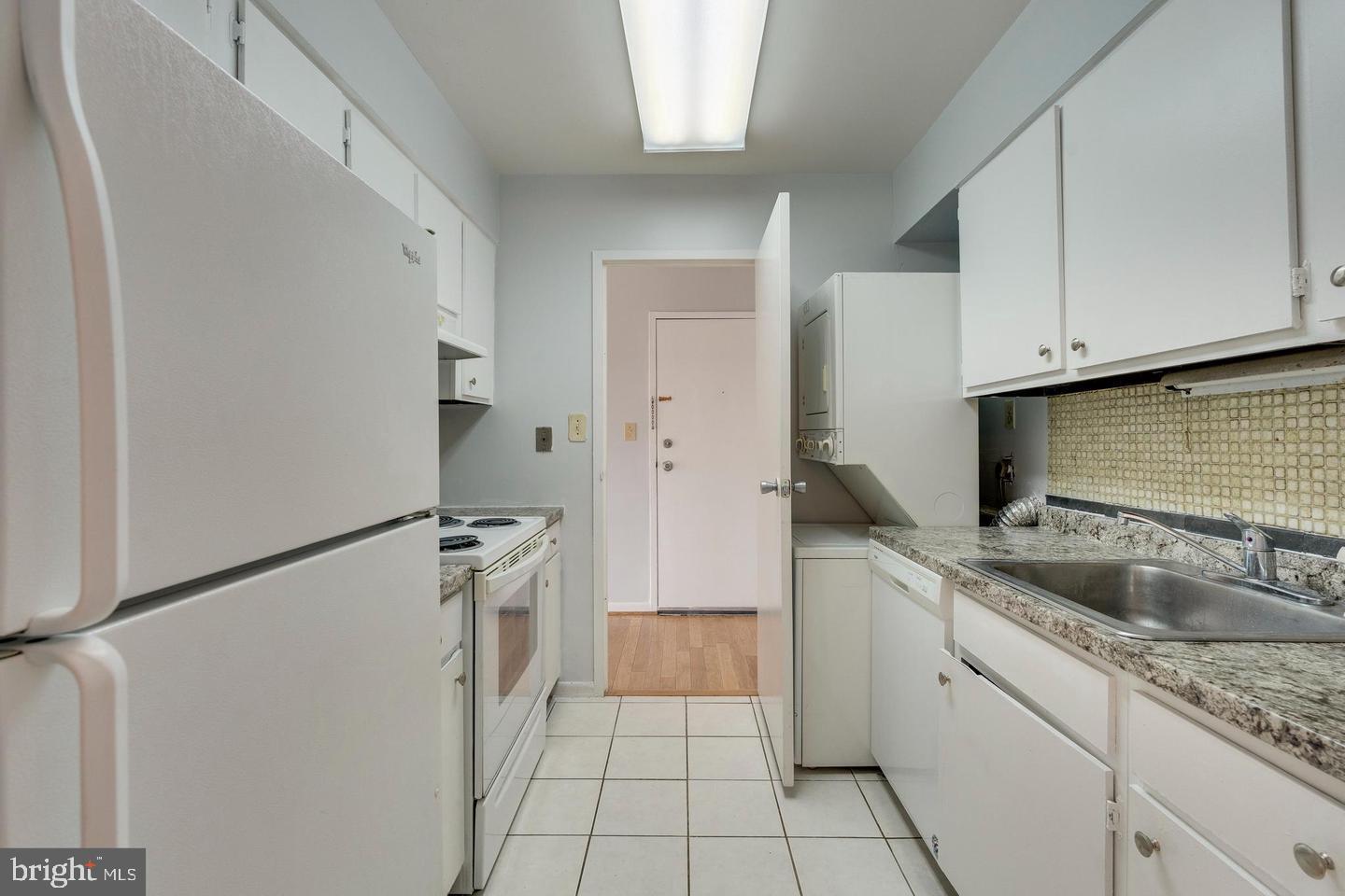 6936 HANOVER PARKWAY 301