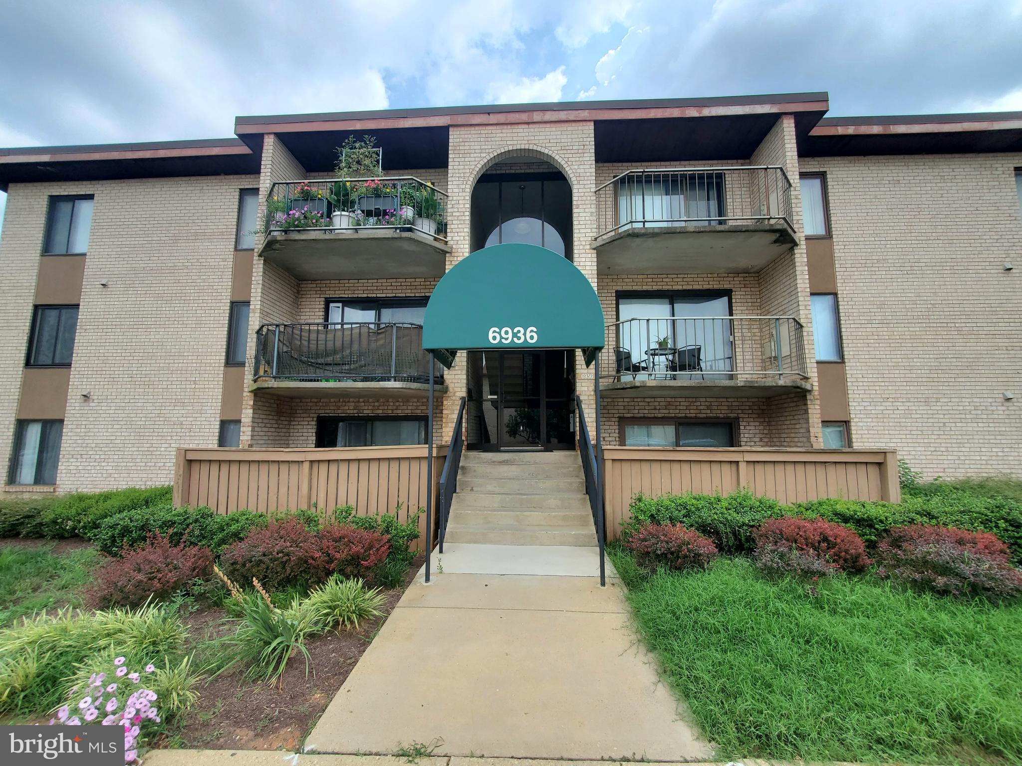 Welcome home to this bright and spacious 1-bedroom, 1-bath condo in the desirable Hunting Ridge community of Greenbelt. This well-maintained unit features an open layout filled with natural light, a walk-in closet, and a private patio balcony—perfect for enjoying your morning coffee or winding down in the evening.
The unit includes a convenient in-unit washer and dryer, and rent covers all utilities, including electricity and water, adding exceptional value and ease to your monthly budget.
Residents enjoy access to a range of community amenities, including a clubhouse, a fitness room with cardio machines and weights, and a large outdoor pool that’s open from Memorial Day to Labor Day with a lifeguard on duty during operating hours. The community also offers a tennis court and permit-controlled parking for residents.
Ideally located just minutes from shopping, NASA, the University of Maryland, and with easy access to BW Parkway, I-495, and 295, this condo offers both comfort and convenience. Available for immediate move-in, this is a fantastic opportunity to enjoy carefree living in a prime location. Available now. Please note, a 650 minimum credit score is required per adult.