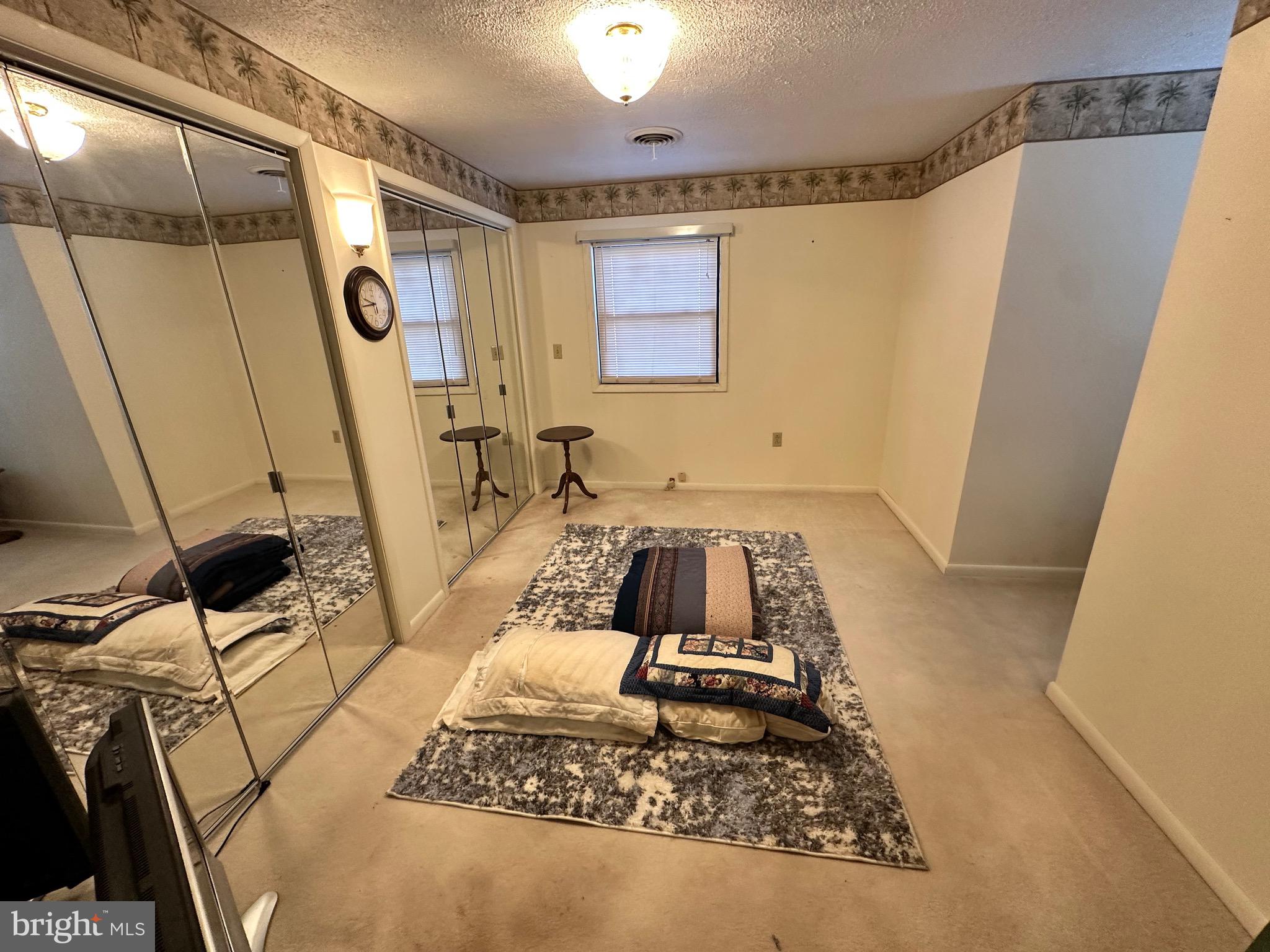 FAIRVIEW - Residential